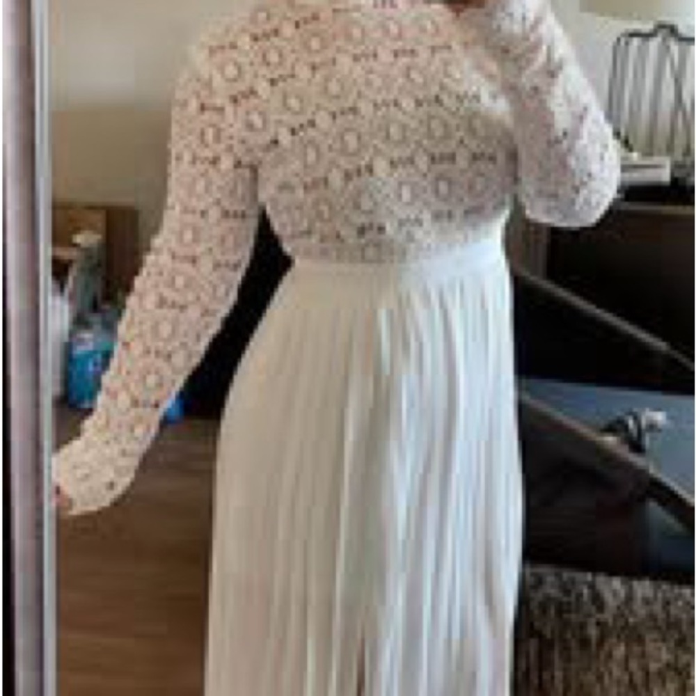 Elegant White Lace Maxi Dress